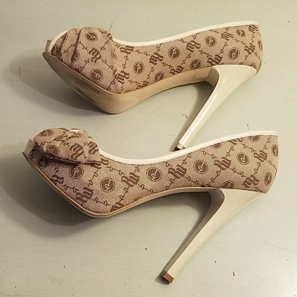 ROCA WEAR PUMPS - Picture 3 of 6